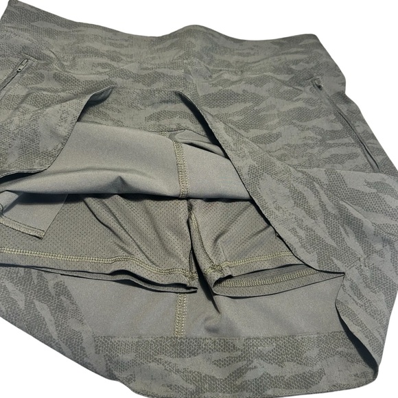 Orvis Green Camo Skort Sz Medium - Picture 4 of 10